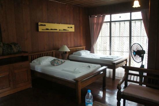 บ้านไทย เกสท์เฮ้าส์