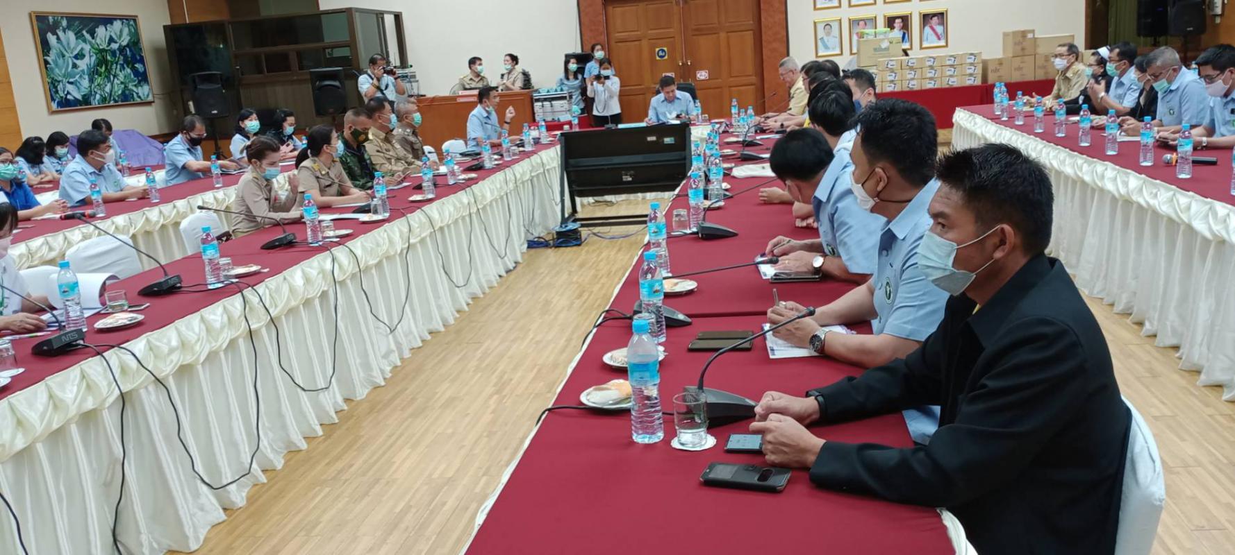 เข้าร่วมประชุมเพื่อเตรียมความพร้อมรับสถานการณ์การระบาดโรคติดเชื้อไวรัสโคโรนา 2019 ( COVID – 19 )