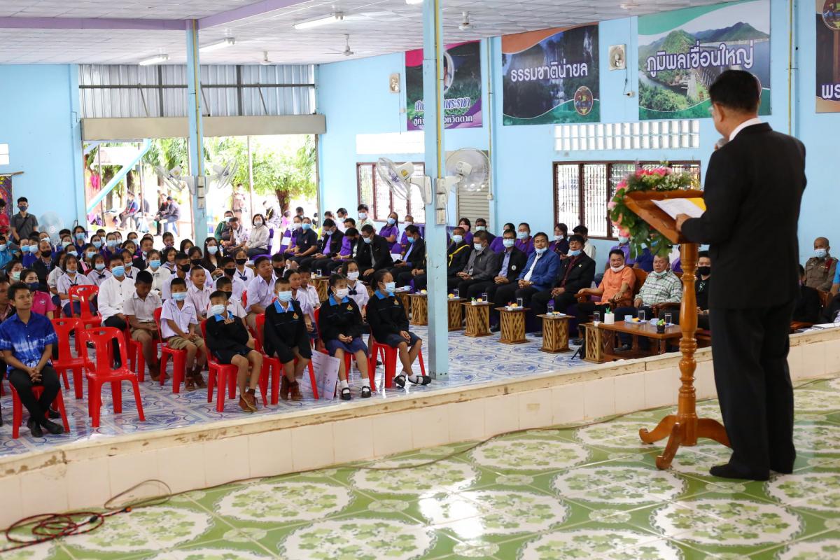 พิธีมอบสื่อการเรียนการสอน ประจำปีงบประมาณ พ.ศ. 2563