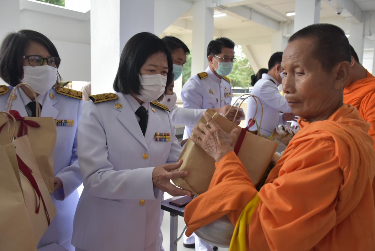 เข้าร่วมกิจกรรมน้อมรำลึกเนื่องในวันคล้ายวันพระราชสมภพครบ 120 ปี สมเด็จพระศรีนครินทราบรมราชชนนี