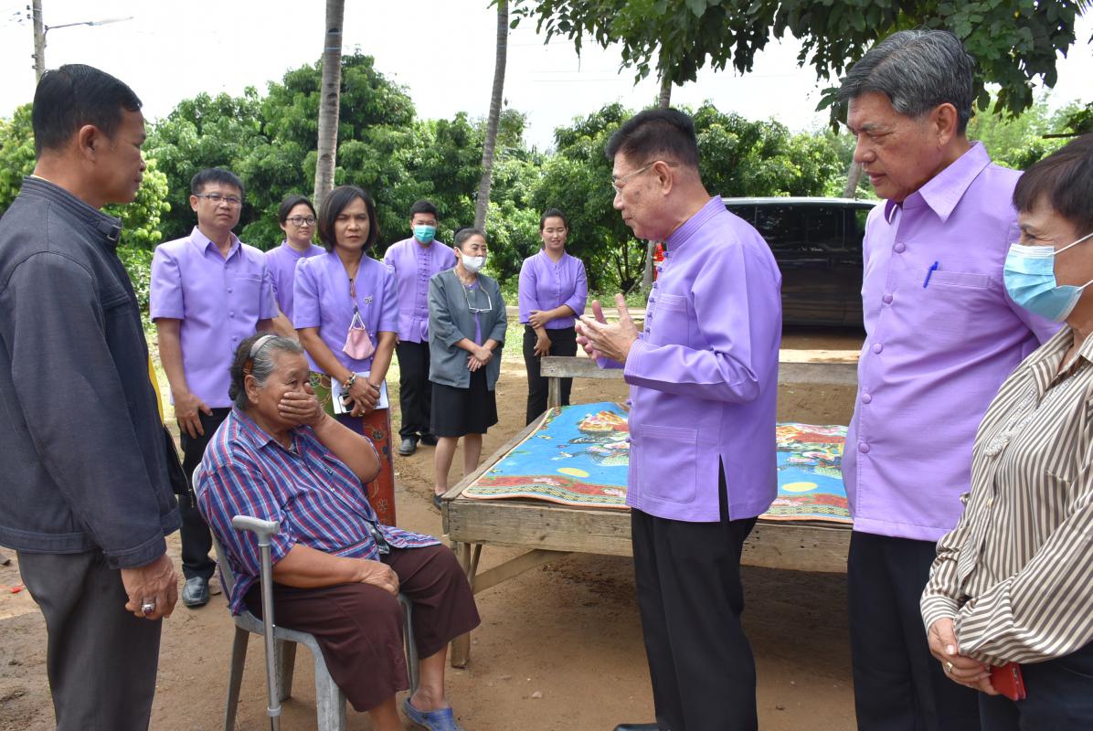 ลงพื้นที่ติดตามและประเมินผลในพื้นที่องค์การบริหารส่วนตำบลประดาง เพื่อติดตามและประเมินประเมินผลการขอรับเงินสนับสนุนโครงการปรับสภาพแวดล้อมที่อยู่อาศัยสำหรับคนพิการที่ยากไร้และมีความจำเป็นต้องได้รับการฟื้นฟูสมรรถภาพ ประจำปีงบประมาณ พ.ศ.2563