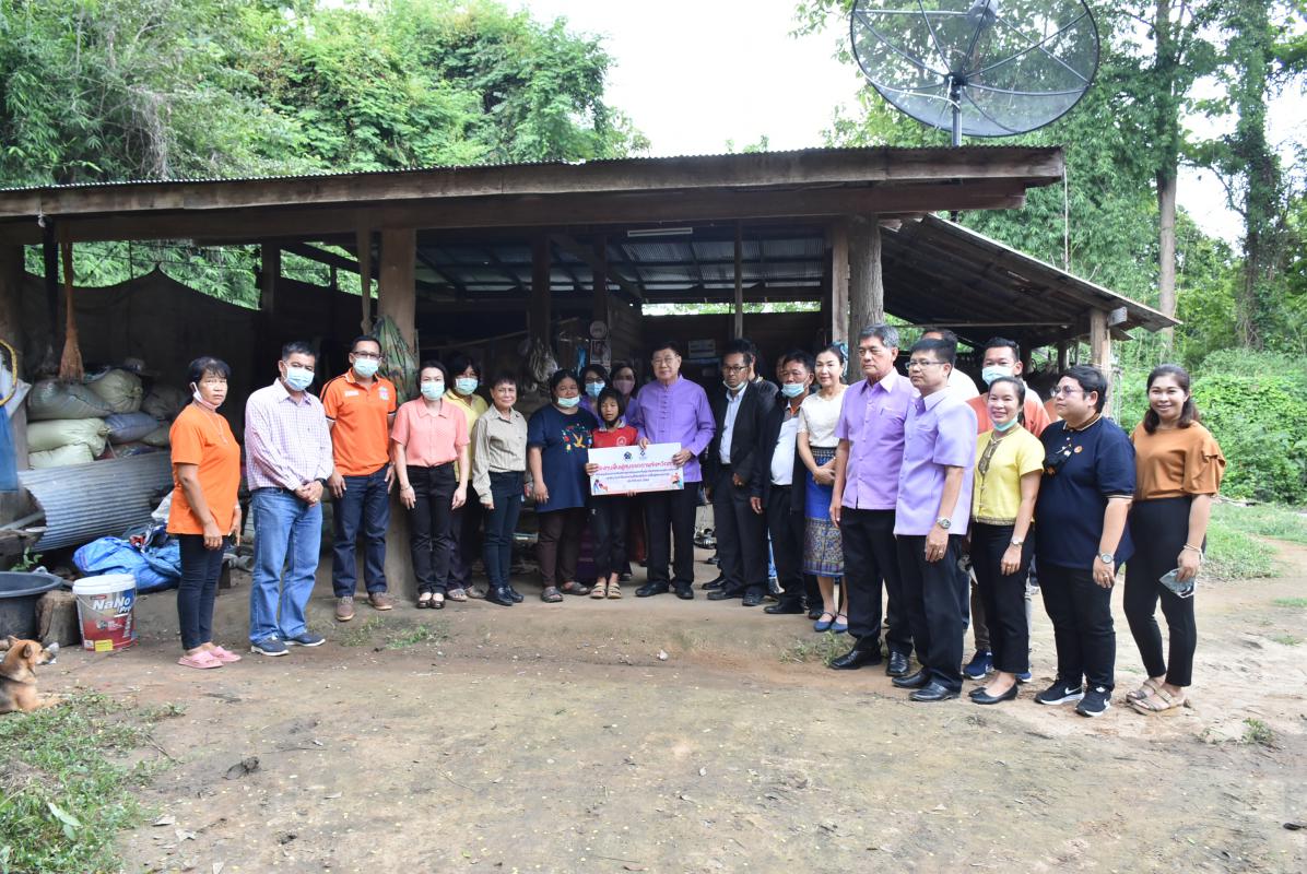 ลงพื้นที่ติดตามและประเมินผลในพื้นที่องค์การบริหารส่วนตำบลโป่งแดง เพื่อติดตามและประเมินประเมินผลการขอรับเงินสนับสนุนโครงการปรับสภาพแวดล้อมที่อยู่อาศัยสำหรับคนพิการที่ยากไร้และมีความจำเป็นต้องได้รับการฟื้นฟูสมรรถภาพ ประจำปีงบประมาณ พ.ศ.2563