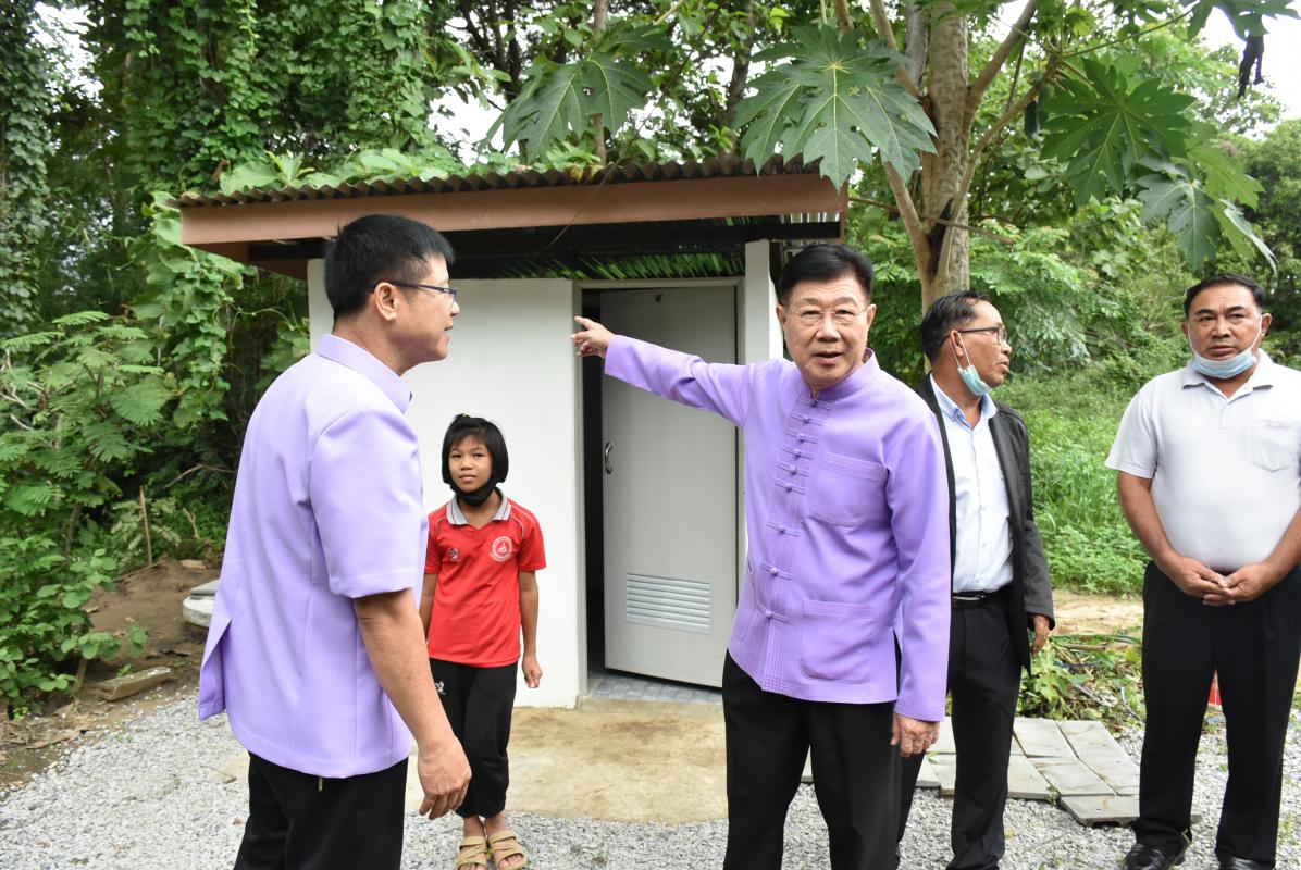 ลงพื้นที่ติดตามและประเมินผลในพื้นที่องค์การบริหารส่วนตำบลโป่งแดง เพื่อติดตามและประเมินประเมินผลการขอรับเงินสนับสนุนโครงการปรับสภาพแวดล้อมที่อยู่อาศัยสำหรับคนพิการที่ยากไร้และมีความจำเป็นต้องได้รับการฟื้นฟูสมรรถภาพ ประจำปีงบประมาณ พ.ศ.2563