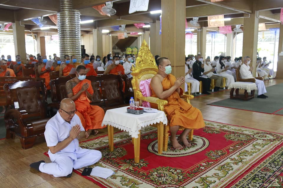 เข้าร่วมพิธีสวดพระพุทธมนต์และเจริญจิตตภาวนา เนื่องในวันคล้ายวันสวรรคต พระบาทสมเด็จพระจุลจอมเกล้าเจ้าอยู่หัว