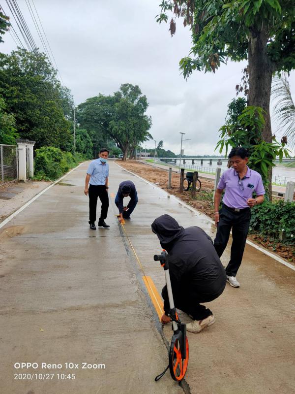 สำนักการช่าง องค์การบริหารส่วนจังหวัดตาก ลงพื้นที่ตรวจรับงานถนนคอนกรีตเสริมเหล็ก
