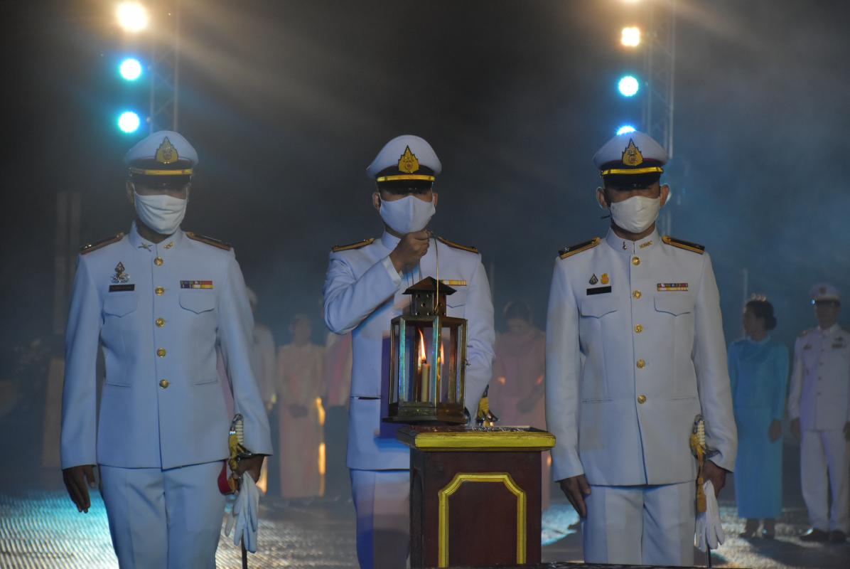 ร่วมงานประเพณีลอยกระทงสายไหลประทีป 1000 ดวง จังหวัดตาก ประจำปี 2563
