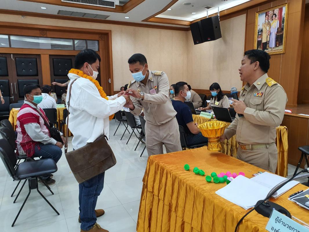 ภาพบรรยากาศวันแรกของการเปิดรับสมัครเลือกตั้งสมาชิกสภาองค์การบริหารส่วนจังหวัดตาก และนายกองค์การบริหารส่วนจังหวัดตาก