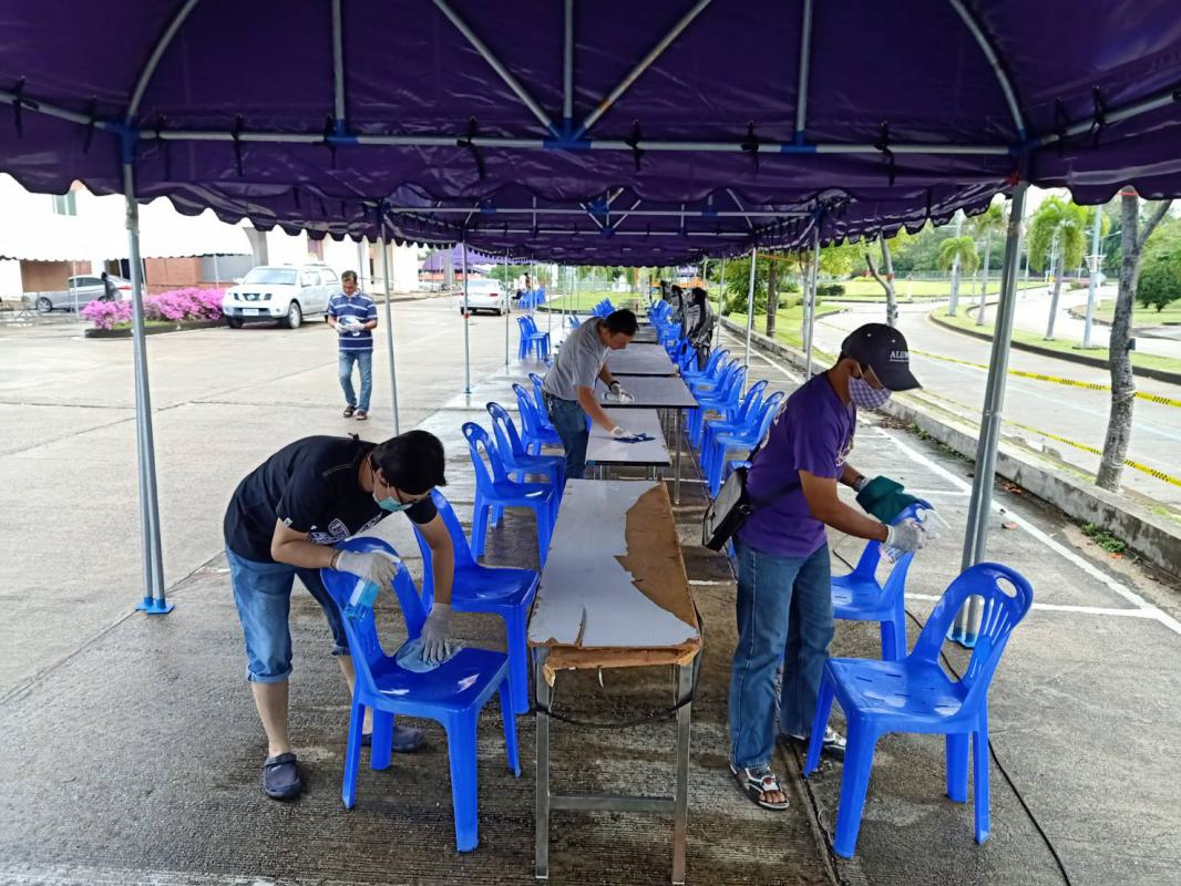 ดำเนินการทำความสะอาด ก่อนการเปิดรับสมัครเลือกตั้ง เพื่อป้องกันการแพร่ระบาดของโรคติดเชื้อไวรัสโคโรนา 2019 ( COVID - 19 )