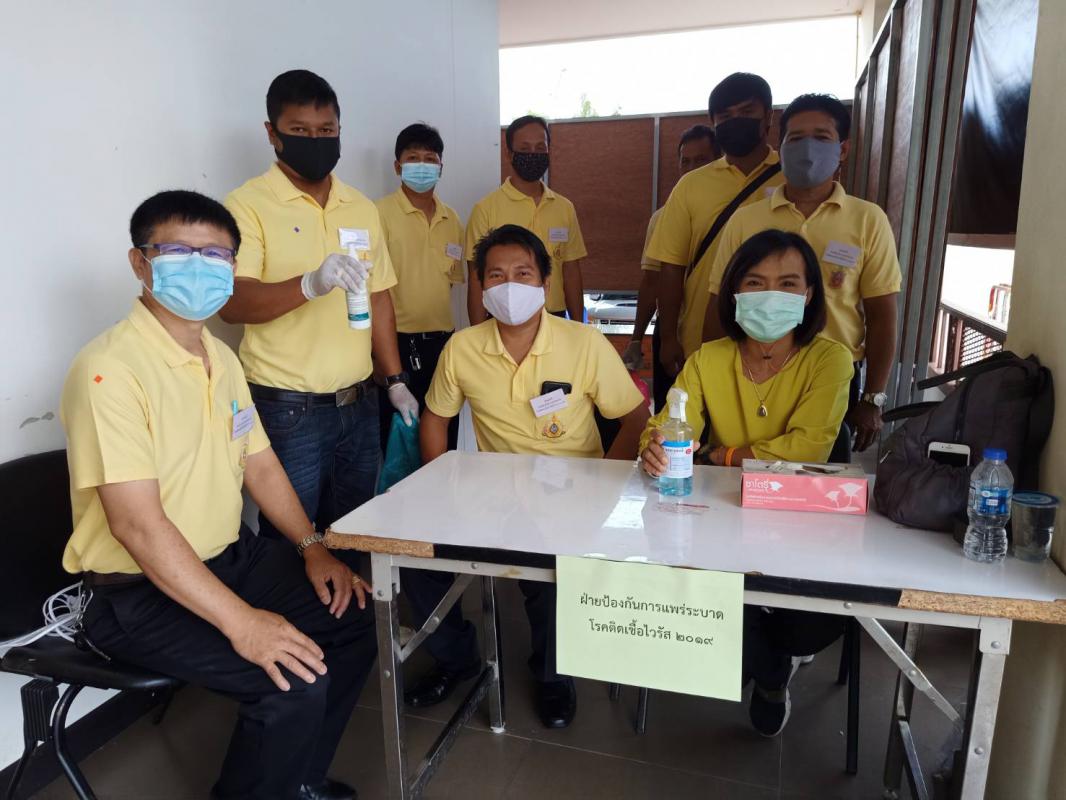 ดำเนินการทำความสะอาด บริเวณพื้นที่โดยรอบห้องประชุมองค์การบริหารส่วนจังหวัดตาก เพื่อป้องกันการแพร่ระบาดของโรคติดเชื้อไวรัสโคโรนา 2019 ในระหว่างวันรับสมัครเลือกตั้ง