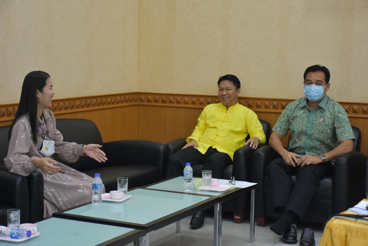 ภาพบรรยากาศการเปิดรับสมัครเลือกตั้ง ส.อบจ.ตาก และนายกอบจ.ตาก ในวันที่ 4 พฤศจิกายน 2563
