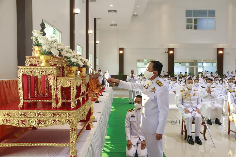 พิธีทำบุญตักบาตรถวายพระราชกุศล เนื่องในวันคล้ายวันพระบรมราชสมภพ พระบาทสมเด็จพระบรมชนกาธิเบศร มหาภูมิพลอดุลยเดชมหาราช บรมนาถบพิตร วันชาติ และวันพ่อแห่งชาติ 5 ธันวาคม 2563