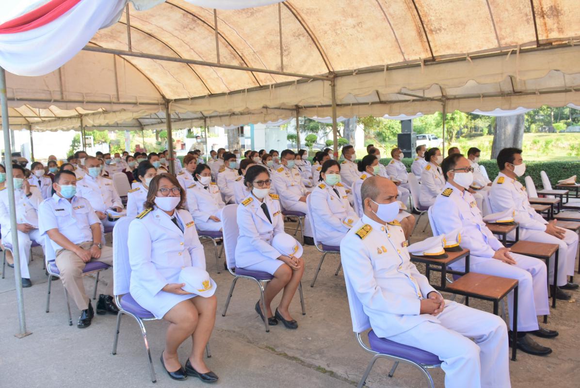 พิธีวางพวงมาลาถวายสักการะพระบรมราชานุสาวรีย์สมเด็จพระเจ้าตากสินมหาราช 
