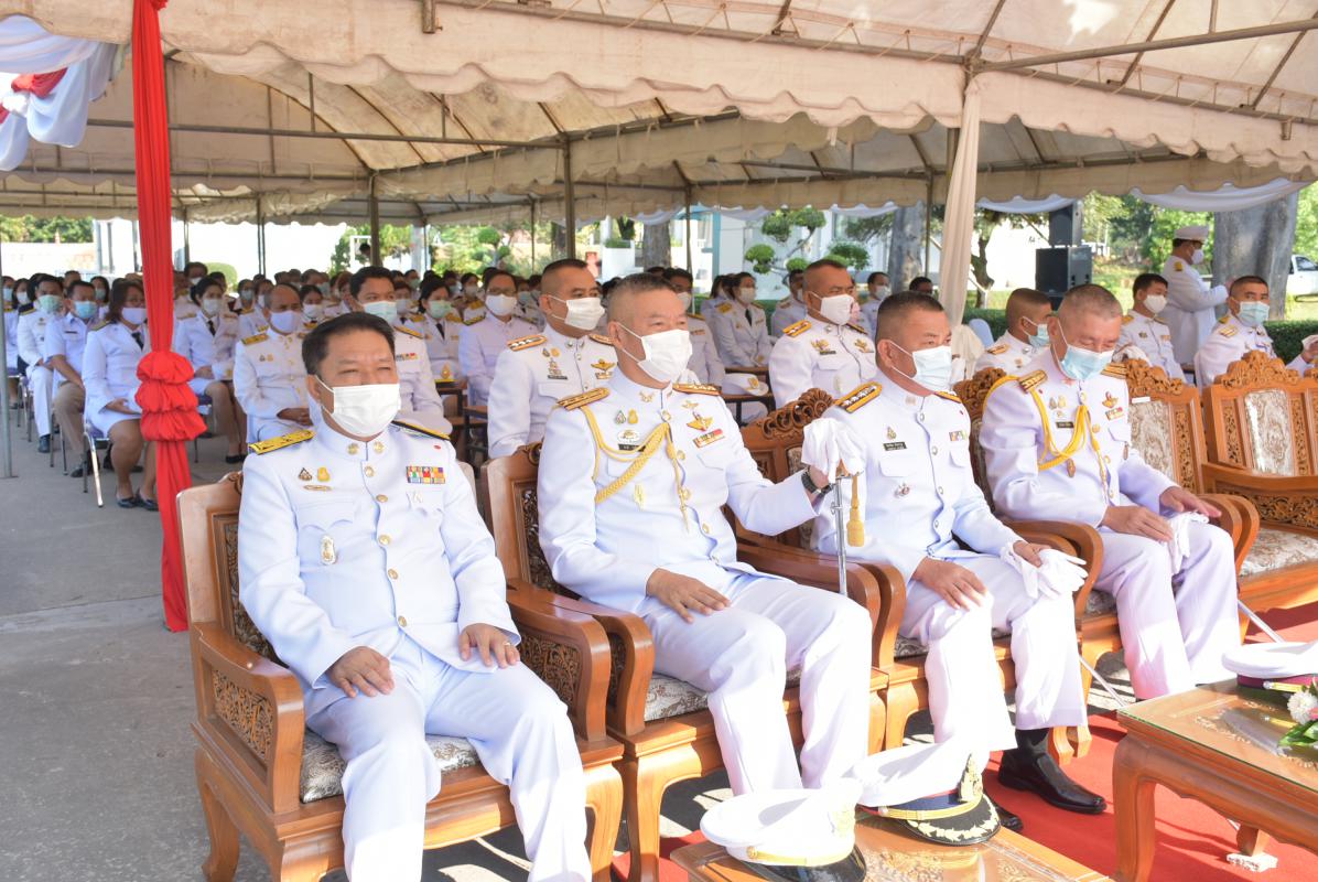 พิธีวางพวงมาลาถวายสักการะพระบรมราชานุสาวรีย์สมเด็จพระเจ้าตากสินมหาราช 