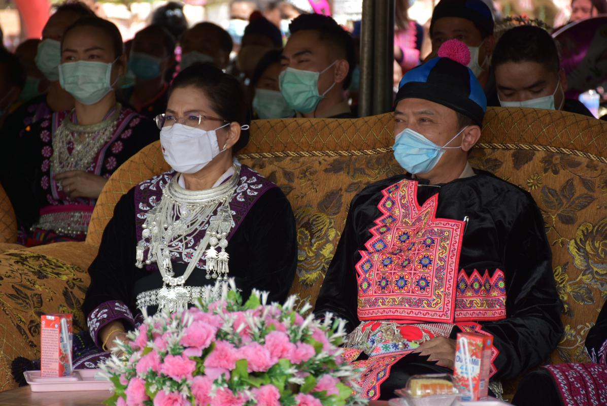 ร่วมพิธีเปิดงานสืบสานประเพณีปีใหม่ม้ง อำเภอพบพระ ประจำปีงบประมาณ 2564