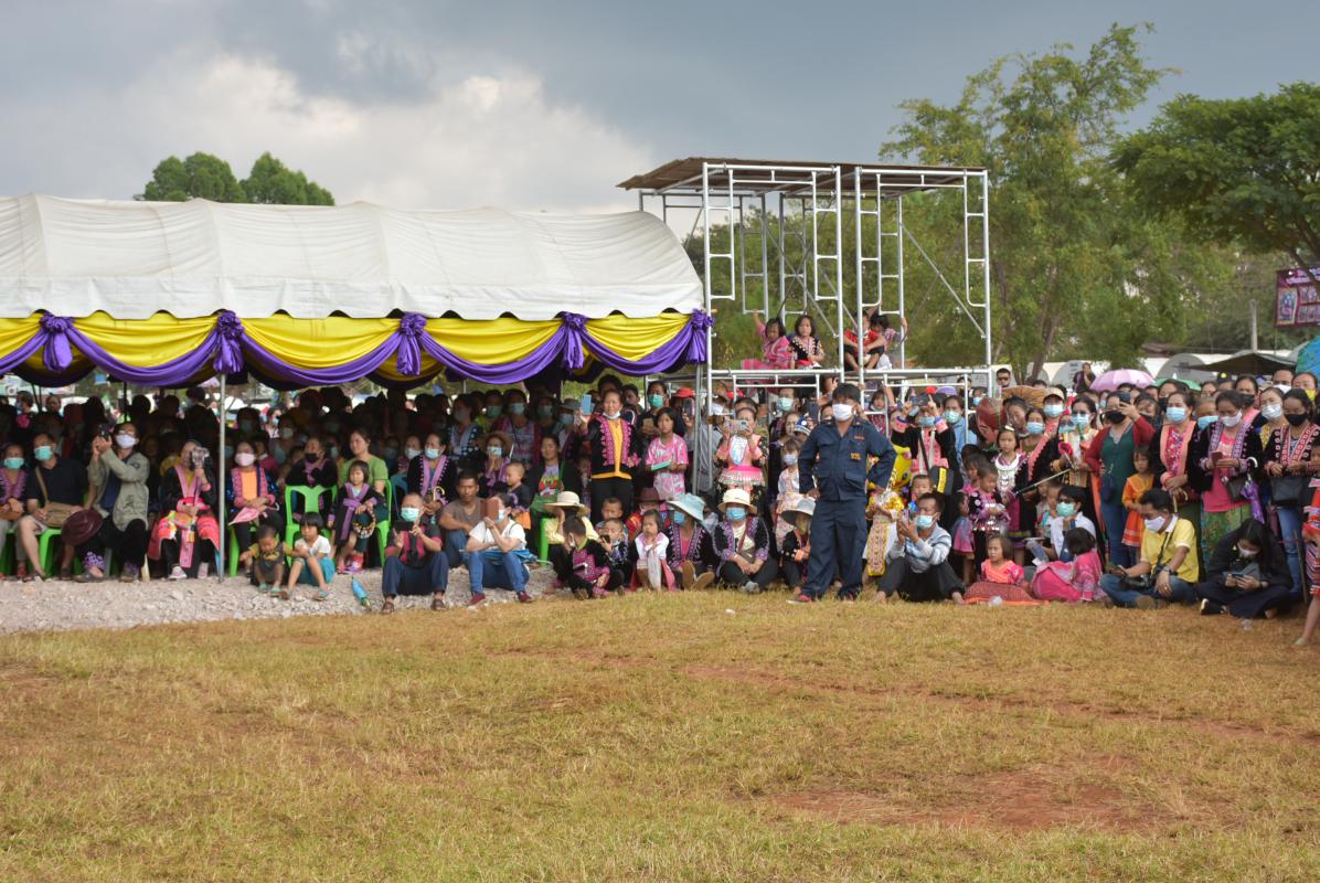 ร่วมพิธีเปิดงานสืบสานประเพณีปีใหม่ม้ง อำเภอพบพระ ประจำปีงบประมาณ 2564