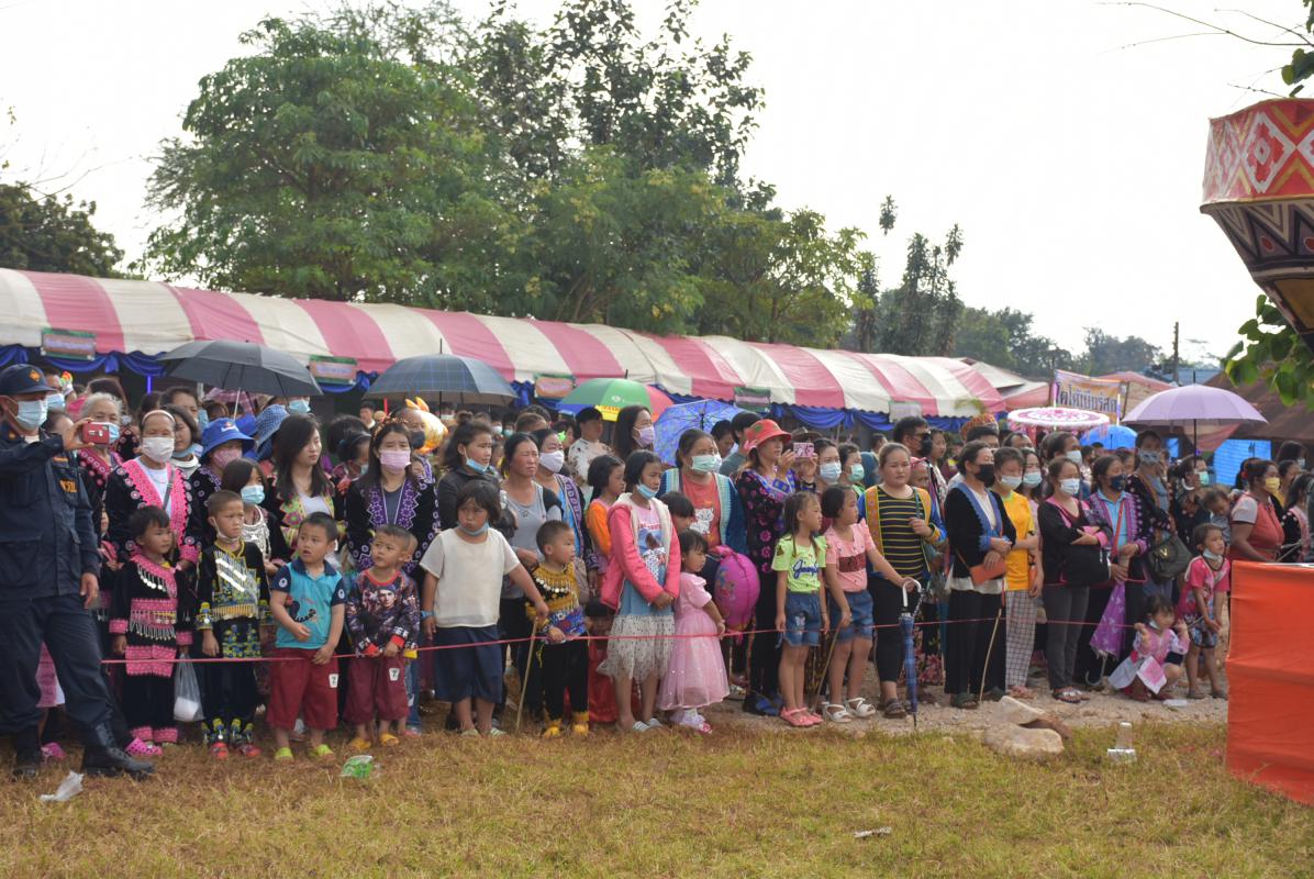 ร่วมพิธีเปิดงานสืบสานประเพณีปีใหม่ม้ง อำเภอพบพระ ประจำปีงบประมาณ 2564