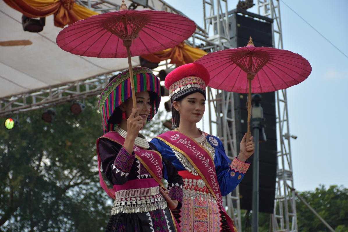ร่วมพิธีเปิดงานสืบสานประเพณีปีใหม่ม้ง อำเภอพบพระ ประจำปีงบประมาณ 2564