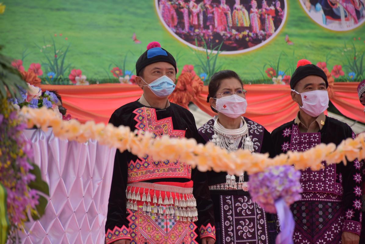 ร่วมพิธีเปิดงานสืบสานประเพณีปีใหม่ม้ง อำเภอพบพระ ประจำปีงบประมาณ 2564