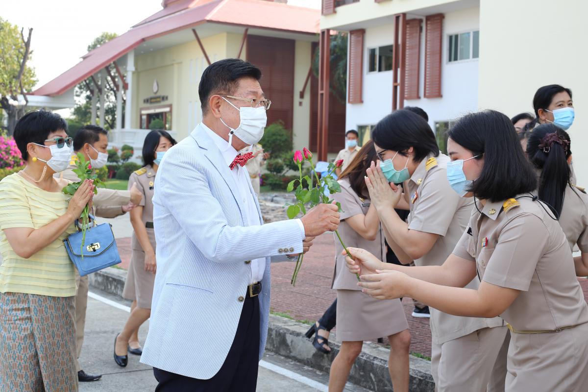 ร่วมแสดงความยินดีกับนายกองค์การบริหารส่วนจังหวัดตาก