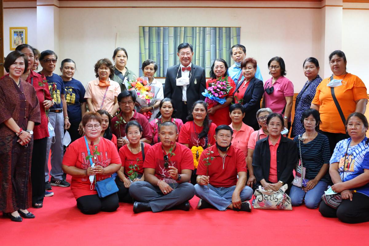 ภาพบรรยากาศแห่งความสุขและความยินดี