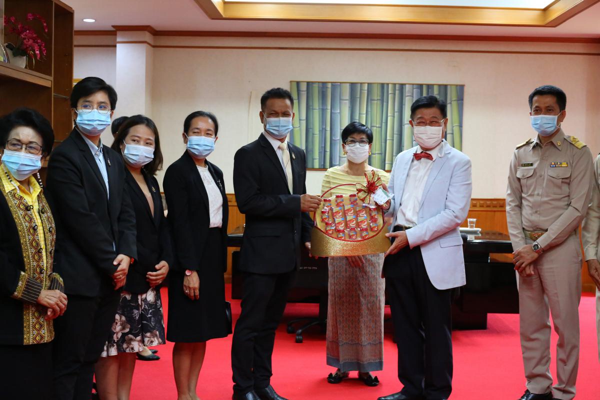 ภาพบรรยากาศแห่งความสุขและความยินดี
