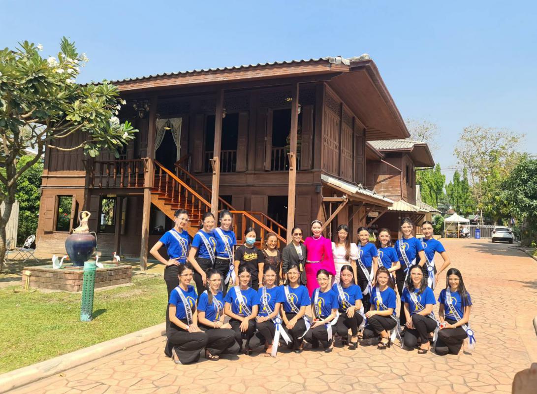 ให้บริการนำเที่ยวไปยังสถานที่ท่องเที่ยว แก่คณะผู้เข้าประกวด "Miss & Mrs. Thailand Queen of Galaxy 2021
