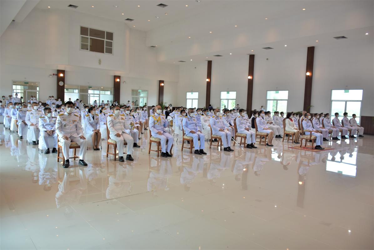 เข้าร่วมพิธีวางพานพุ่มดอกไม้สด ถวายราชสักการะพระบรมสาทิสลักษณ์ พระบาทสมเด็จพระพุทธยอดฟ้าจุฬาโลกมหาราชฯ