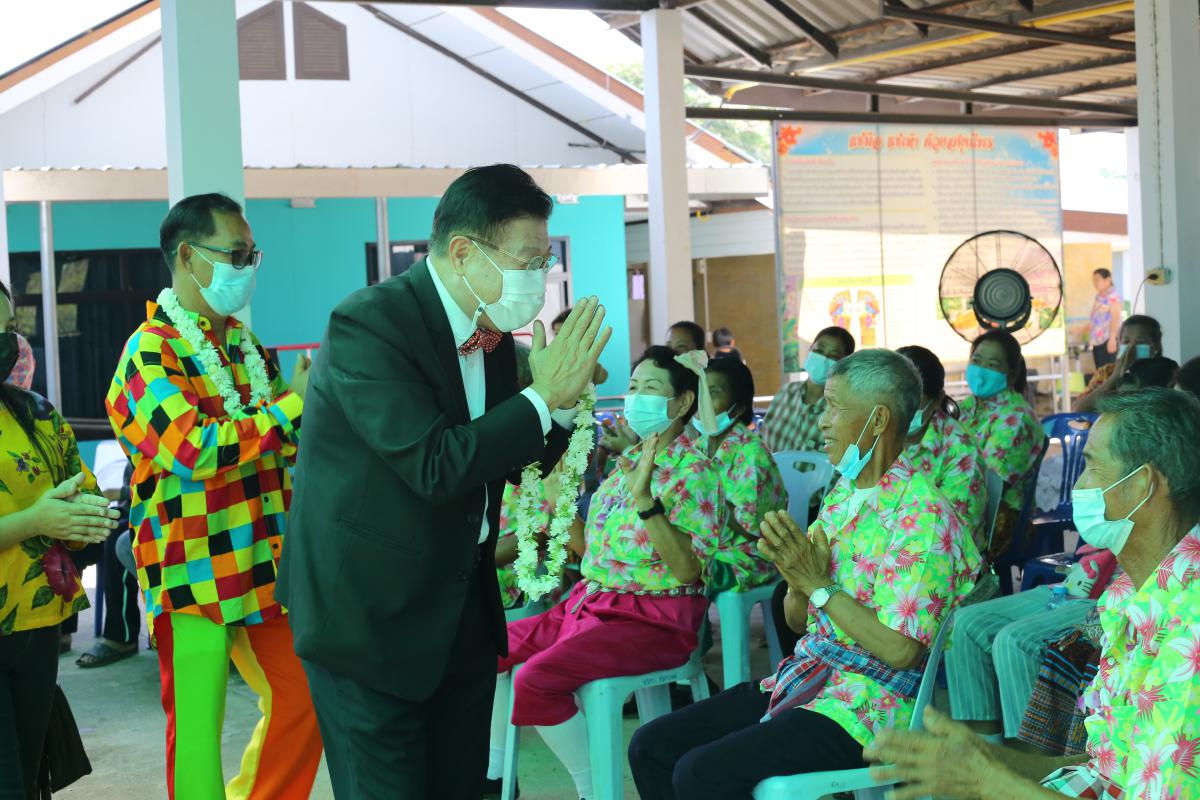 พิธีเปิดโครงการส่งเสริมผู้สูงอายุและสถาบันครอบครัวตำบลโป่งแดง ประจำปีงบประมาณ พ.ศ. 2564
