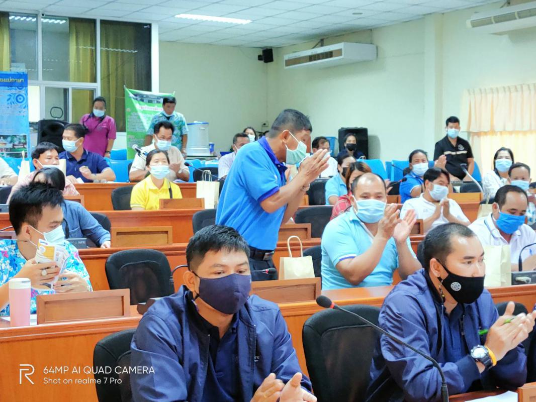 เข้าร่วมการประชุมสัมมนาแลกเปลี่ยนความคิดเห็นกับผู้นำชุมชน,ประชาชนในพื้นที่อำเภอแม่ระมาด