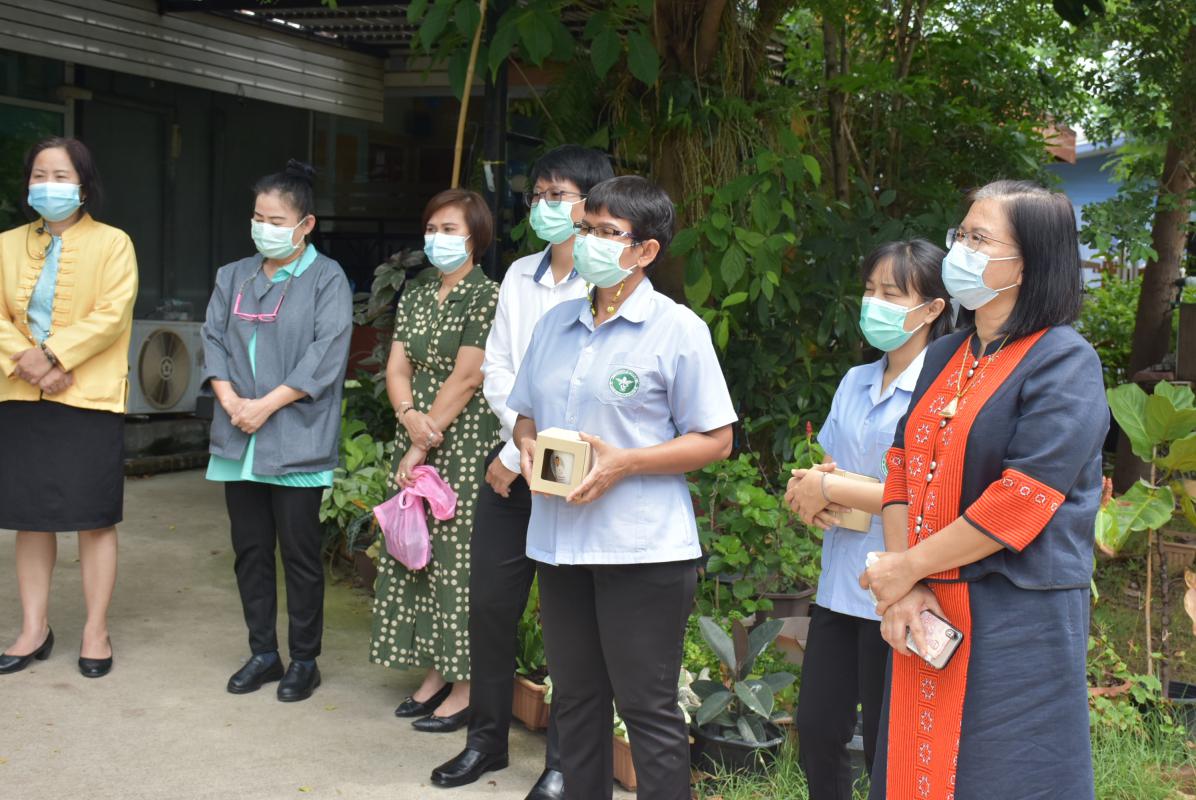 ลงพื้นที่ให้กำลังใจเจ้าหน้าที่ผู้ปฏิบัติงาน และผู้กักกันต