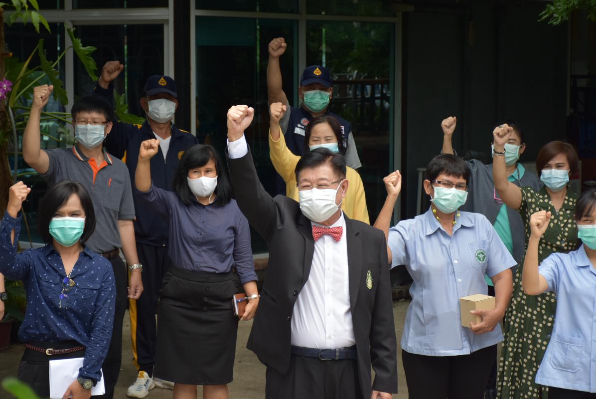 ลงพื้นที่ให้กำลังใจเจ้าหน้าที่ผู้ปฏิบัติงาน และผู้กักกันต