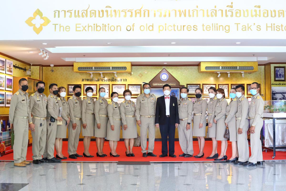 นายกเทศมนตรีตำบลวังเจ้า พร้อมคณะผู้บริหาร และสมาชิกสภาเทศบาล เข้าพบนายก อบจ.ตาก