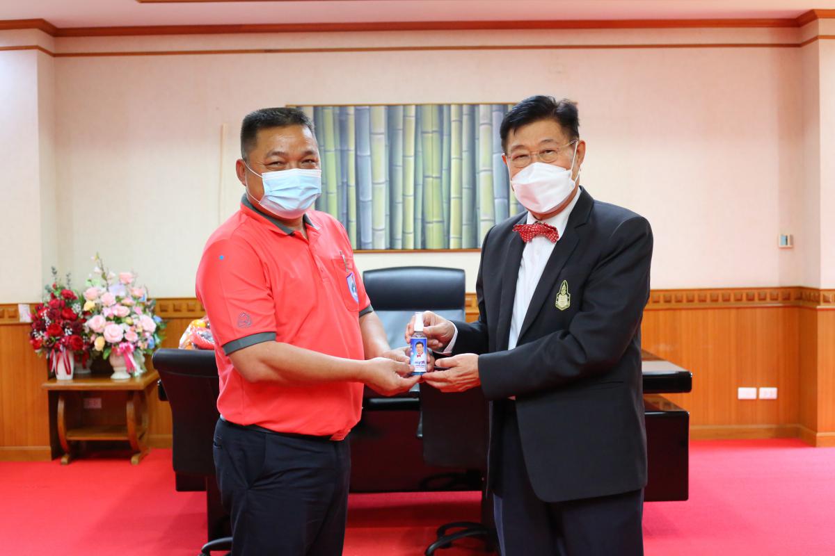 นายพิชญะ ศรีโสภาบุปผา นายกองค์การบริหารส่วนตำบลอุ้มผาง พร้อมคณะผู้บริหาร เข้าพบนายก อบจ.ตาก