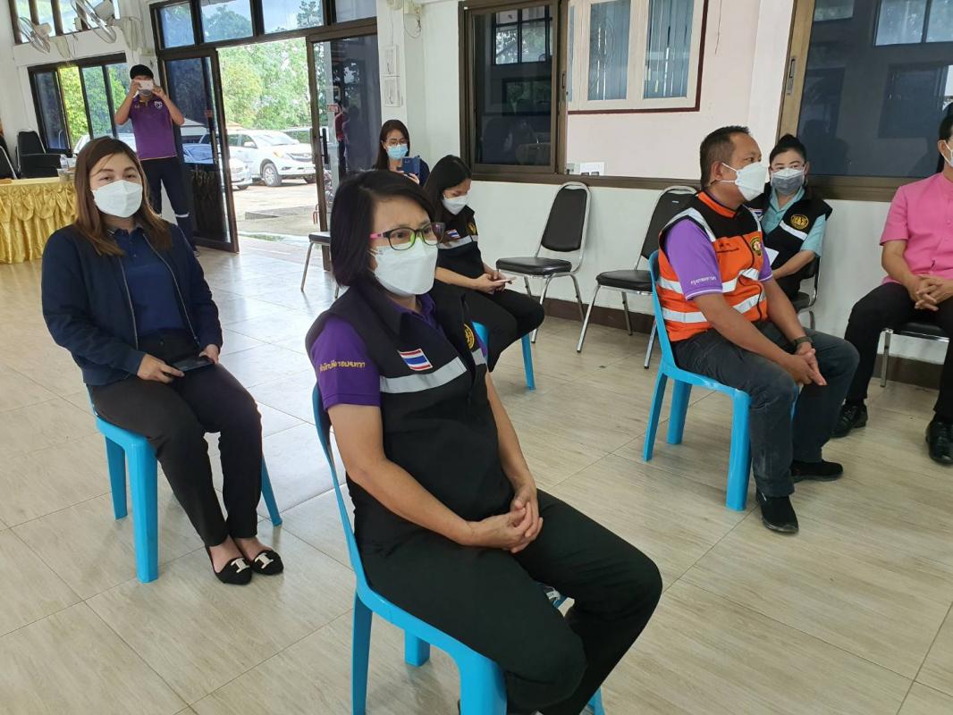 นายก อบจ.ตาก นำทีมลงพื้นที่ส่งมอบวัสดุอุปกรณ์ทางการแพทย์ ณ อำเภอแม่ระมาด จังหวัดตาก