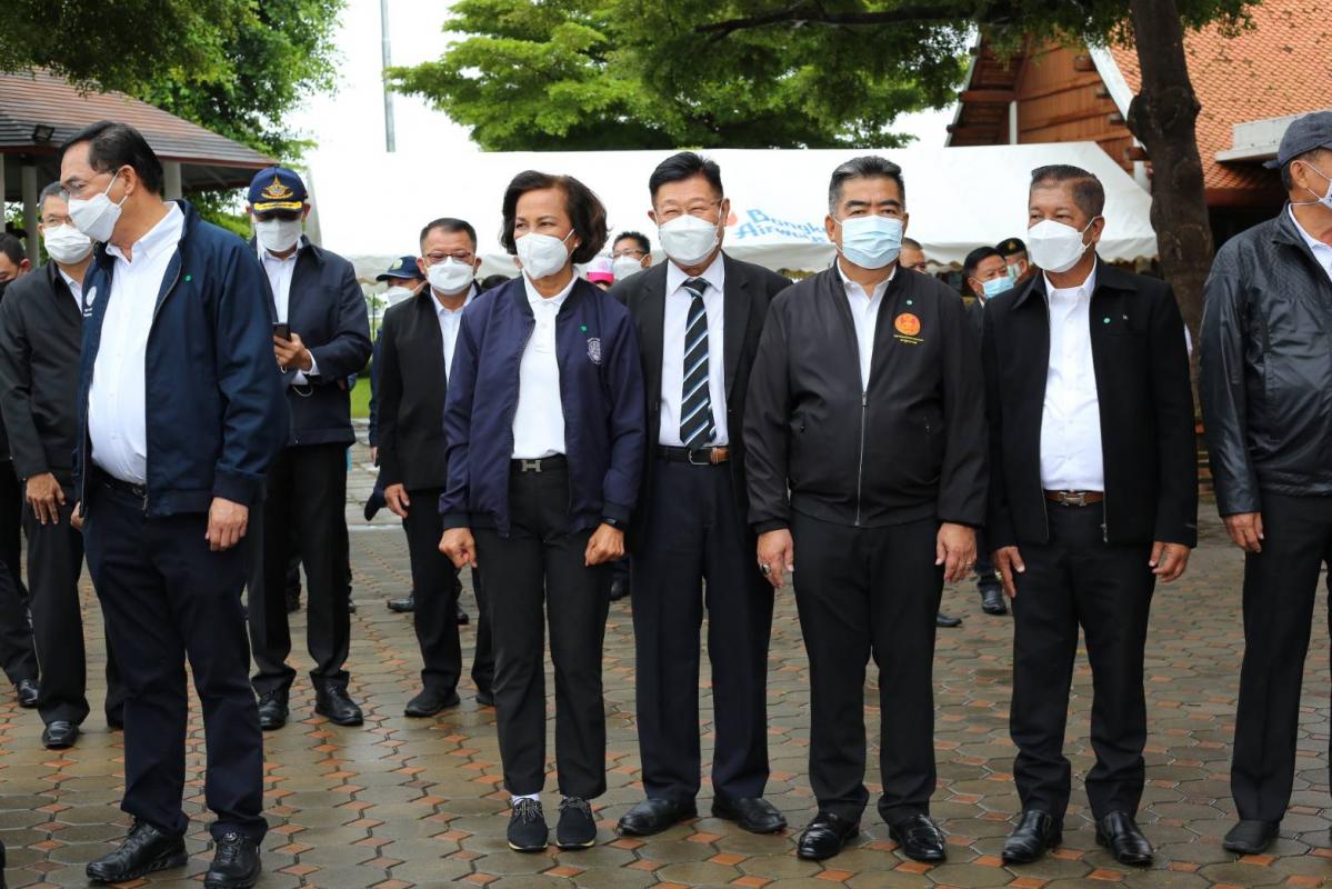 นายกณัฐวุฒิ และ สส.ธนัสถ์ ร่วมต้อนรับ นายกรัฐมนตรีที่สุโขทัย พร้อมรายงานปัญหาน้ำท่วมจังหวัดตากและหารือแนวทางแก้ไข