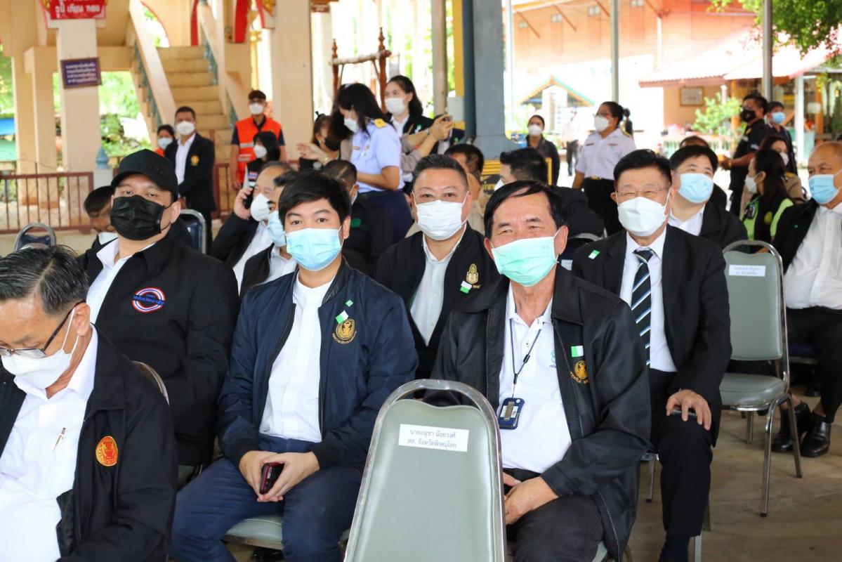นายกณัฐวุฒิ และ สส.ธนัสถ์ ร่วมต้อนรับ นายกรัฐมนตรีที่สุโขทัย พร้อมรายงานปัญหาน้ำท่วมจังหวัดตากและหารือแนวทางแก้ไข