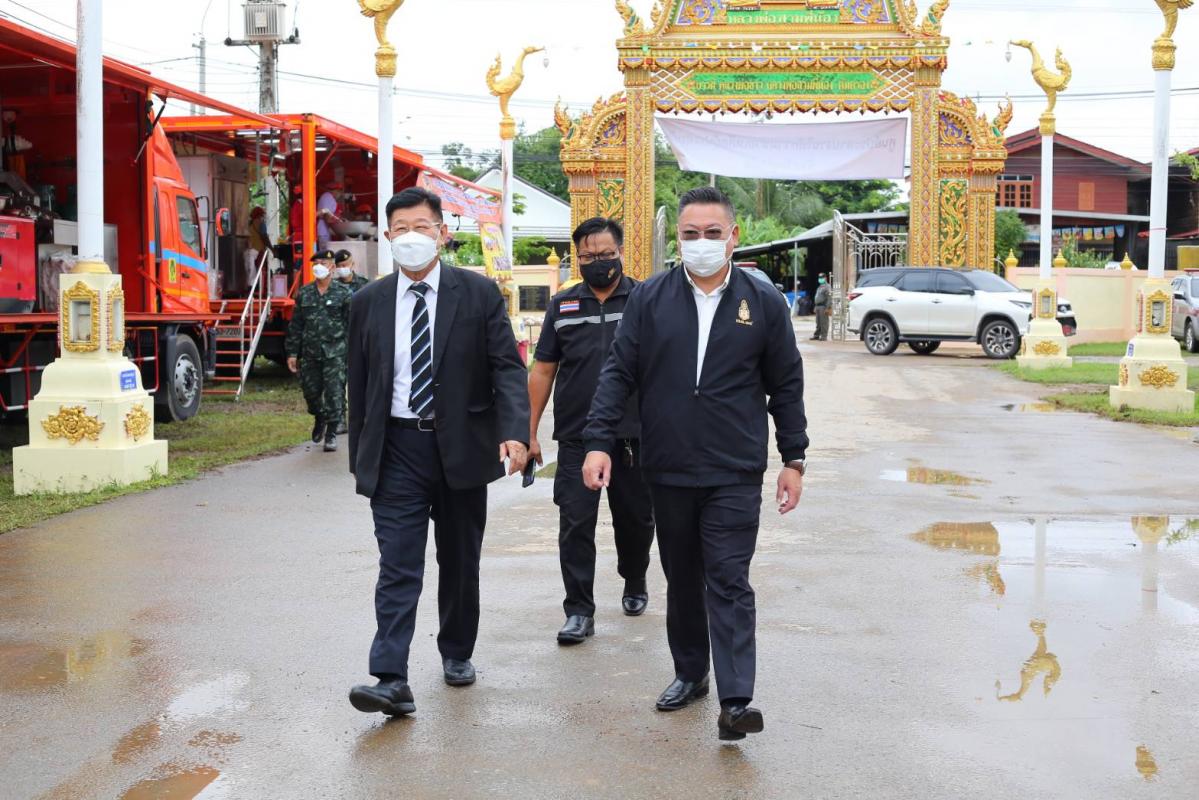 นายกณัฐวุฒิ และ สส.ธนัสถ์ ร่วมต้อนรับ นายกรัฐมนตรีที่สุโขทัย พร้อมรายงานปัญหาน้ำท่วมจังหวัดตากและหารือแนวทางแก้ไข