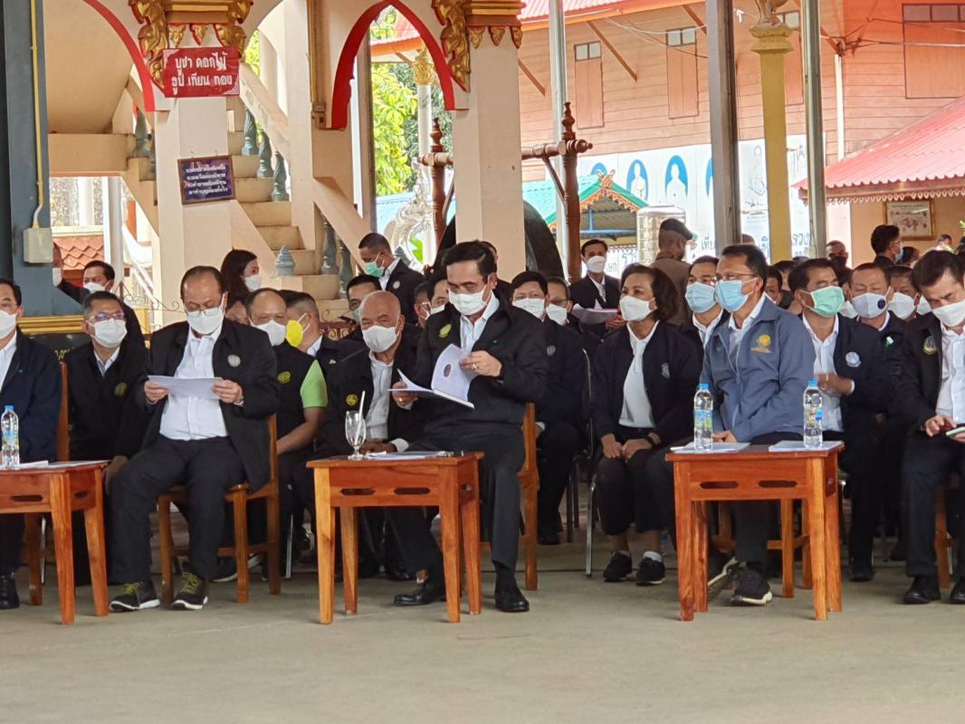 นายกณัฐวุฒิ และ สส.ธนัสถ์ ร่วมต้อนรับ นายกรัฐมนตรีที่สุโขทัย พร้อมรายงานปัญหาน้ำท่วมจังหวัดตากและหารือแนวทางแก้ไข