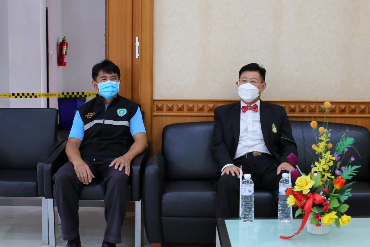 นายก อบจ.ตาก จัดโครงการตรวจคัดกรองด้วยชุดตรวจ Antigen Test Kit (ATK) ของบุคลากรองค์การบริหารส่วนจังหวัดตาก