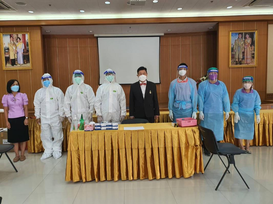 นายก อบจ.ตาก จัดโครงการตรวจคัดกรองด้วยชุดตรวจ Antigen Test Kit (ATK) ของบุคลากรองค์การบริหารส่วนจังหวัดตาก