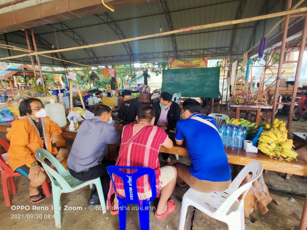 ลงพื้นที่ติดตามสถานการณ์น้ำท่วม และนำรถน้ำไปบริการช่วยเหลือประชาชน เพื่อการอุปโภคบริโภค ในพื้นที่อำเภออุ้มผาง