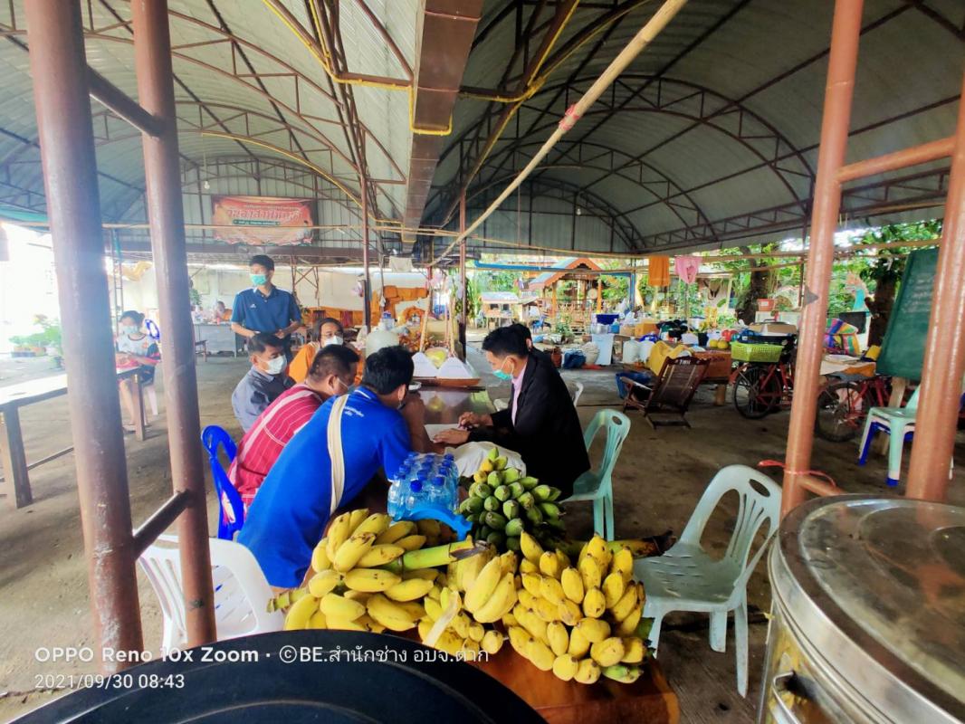 ลงพื้นที่ติดตามสถานการณ์น้ำท่วม และนำรถน้ำไปบริการช่วยเหลือประชาชน เพื่อการอุปโภคบริโภค ในพื้นที่อำเภออุ้มผาง