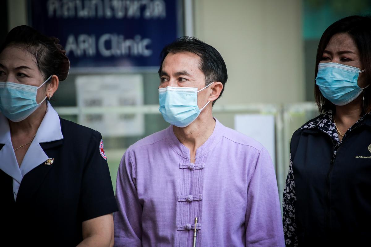 นายก อบจ.ตาก นำวัคซีน Moderna (รอบแรก) ลงพื้นที่ฉีดให้กับประชาชนกลุ่มเปราะบาง ในพื้นที่อำเภอสามเงา จังหวัดตาก