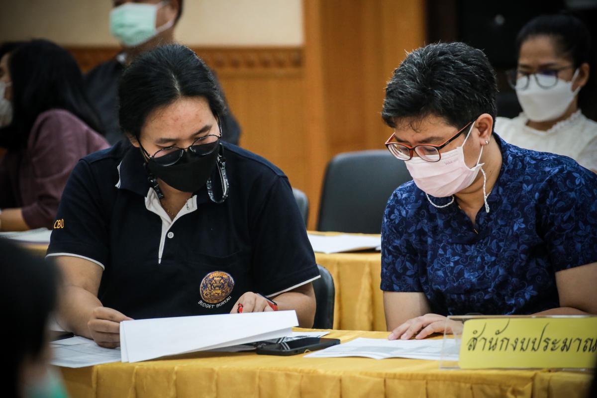 นายก อบจ.ตาก ประชุมหารือแนวทางการผลักดันงบประมาณ ปี 65 กับกองจัดทำงบประมาณเขตพื้นที่ 11 สำนักงบฯ