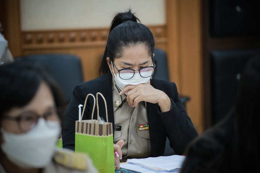 นายก อบจ.ตาก เป็นประธานการประชุมหัวหน้าส่วนราชการ เพื่อติดตามและเร่งรัดให้เป็นไปตามแผนการดำเนินงานไตรมาสแรกของปี
