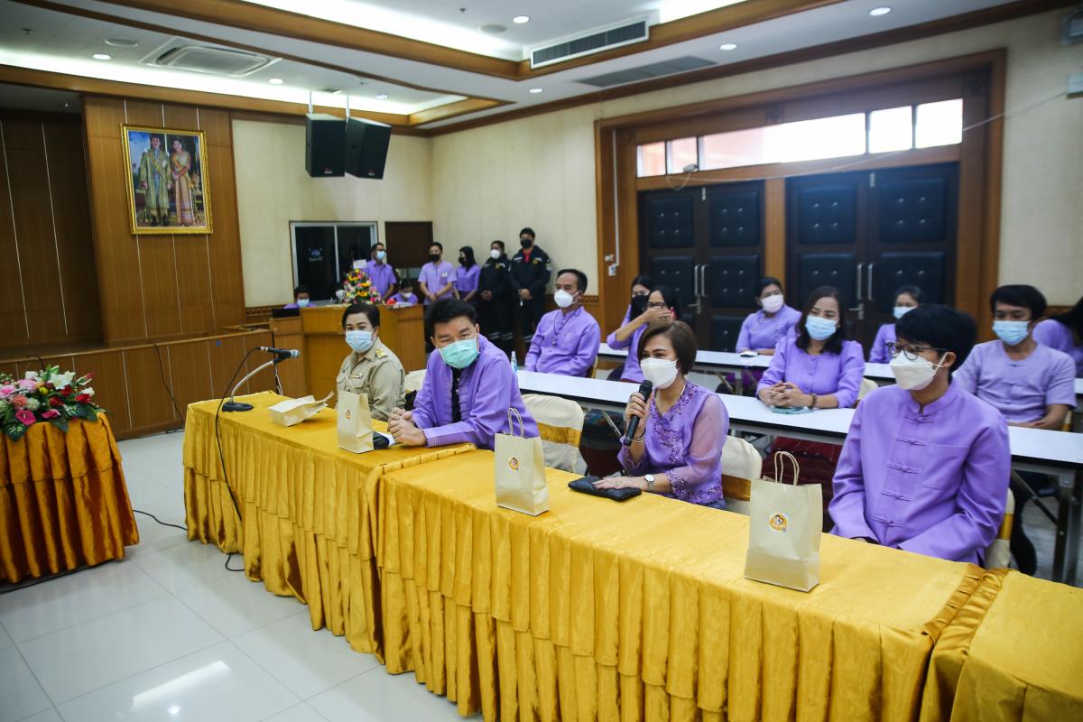 นายณัฐวุฒิ ทวีเกื้อกูลกิจ นายกองค์การบริหารส่วนจังหวัดตาก ร่วมต้อนรับและแสดงความยินดี กับนางสาวเปรมกมล ธีโรภาส รองปลัดองค์การบริหารส่วนจังหวัดเชียงใหม่ ในโอกาสได้รับการบรรจุแต่งตั้ง ในตำแหน่งปลัดองค์การบริหารส่วนจังหวัดตาก