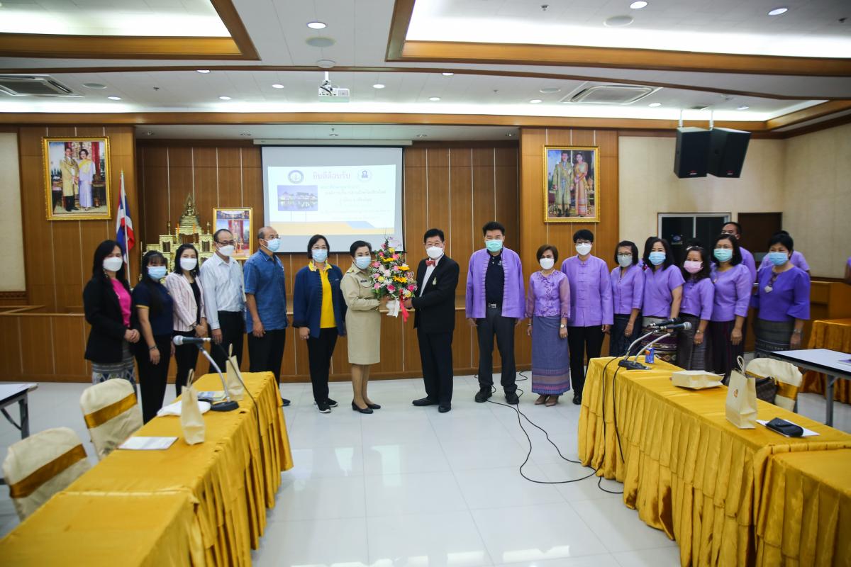 นายณัฐวุฒิ ทวีเกื้อกูลกิจ นายกองค์การบริหารส่วนจังหวัดตาก ร่วมต้อนรับและแสดงความยินดี กับนางสาวเปรมกมล ธีโรภาส รองปลัดองค์การบริหารส่วนจังหวัดเชียงใหม่ ในโอกาสได้รับการบรรจุแต่งตั้ง ในตำแหน่งปลัดองค์การบริหารส่วนจังหวัดตาก