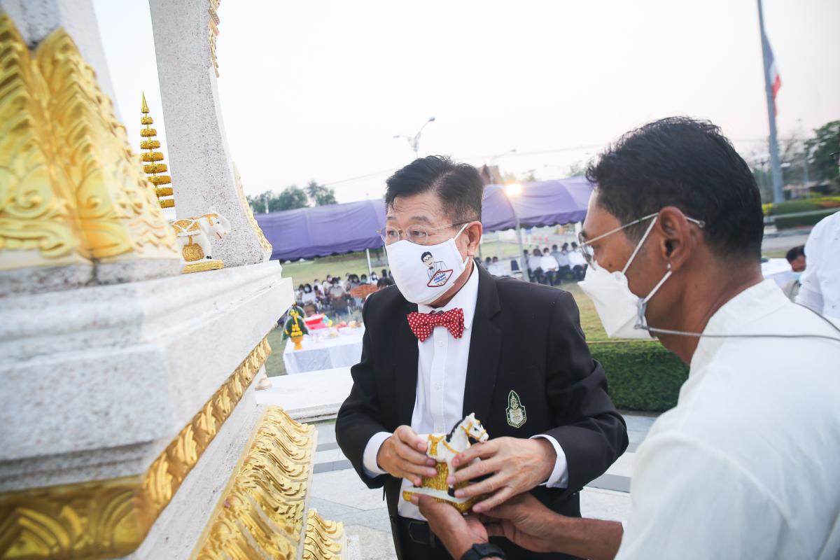 อบจ.ตาก จัดพิธีสักการะพระพุทธรูป และบวงสรวงพระพรหม พระภูมิ เจ้าที่ ประจำปี