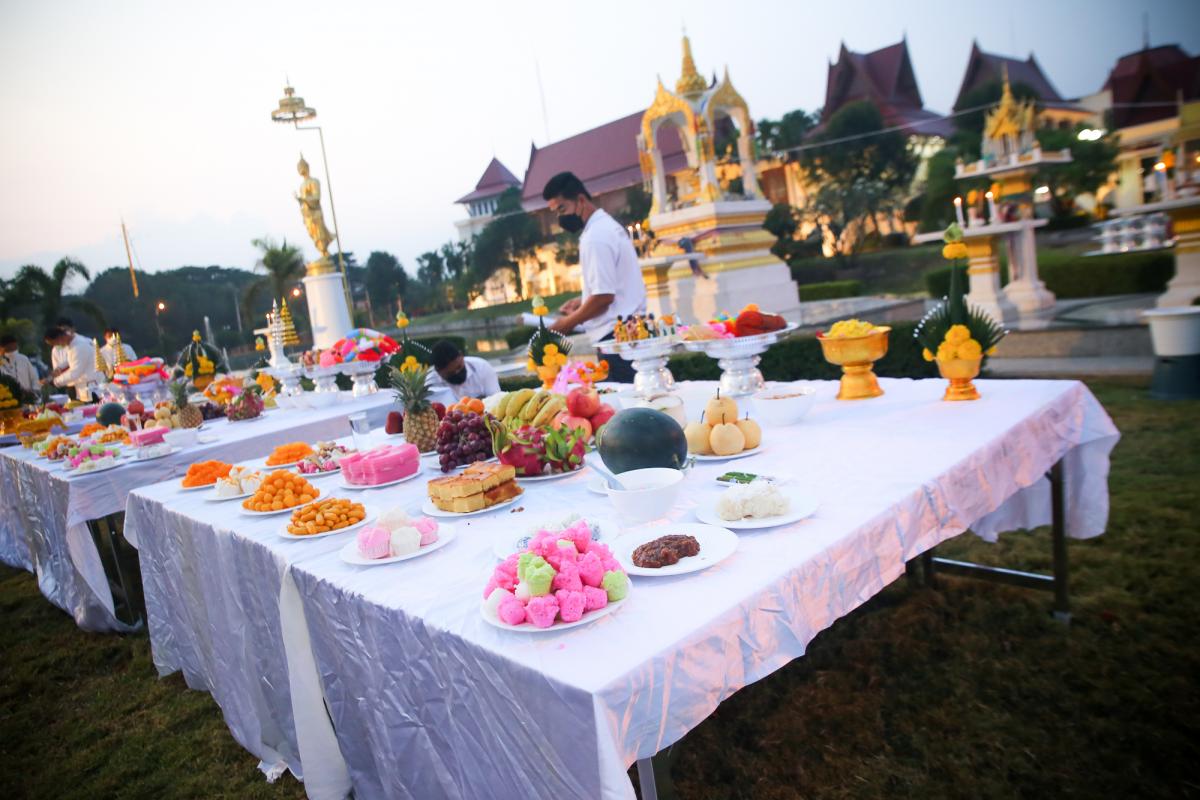 อบจ.ตาก จัดพิธีสักการะพระพุทธรูป และบวงสรวงพระพรหม พระภูมิ เจ้าที่ ประจำปี