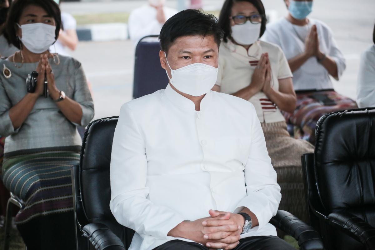 อบจ.ตาก จัดพิธีสักการะพระพุทธรูป และบวงสรวงพระพรหม พระภูมิ เจ้าที่ ประจำปี